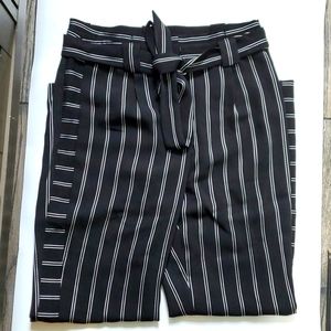 Express EUC Black & White Pinstripe Pants